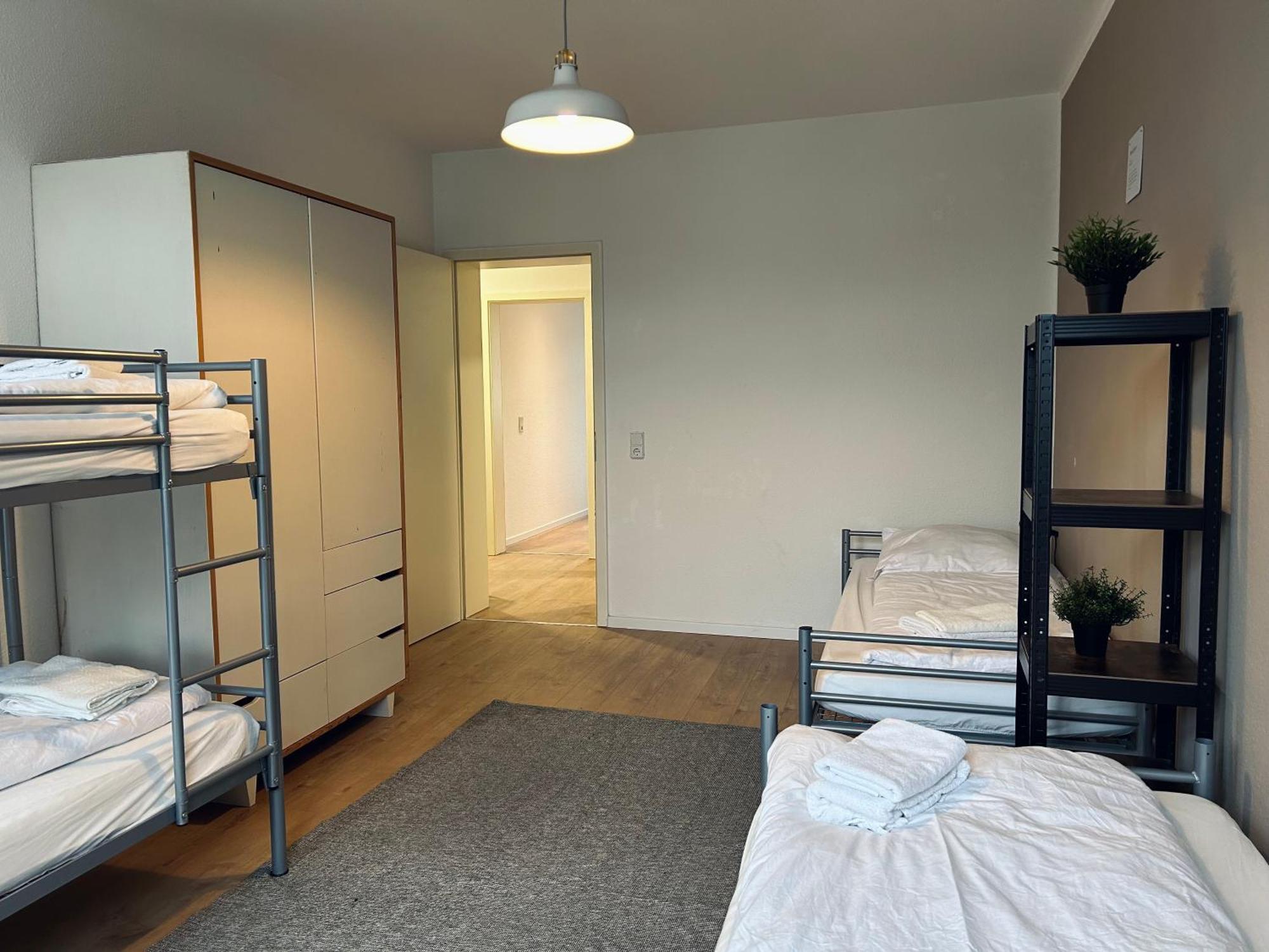 2 Schlafzimmer-Balkon-Kueche-Parkplatz-Designerbad Лейпциг Экстерьер фото