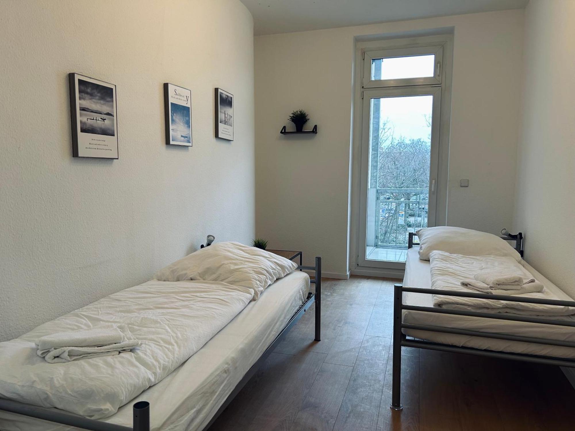 2 Schlafzimmer-Balkon-Kueche-Parkplatz-Designerbad Лейпциг Экстерьер фото